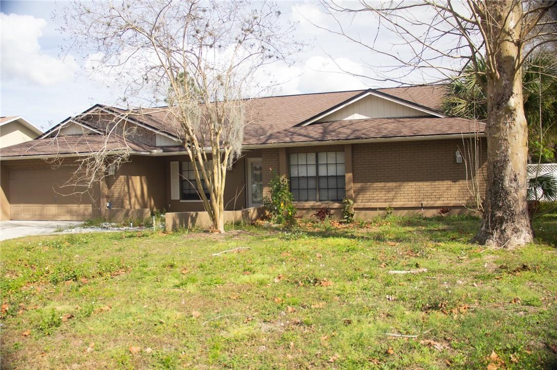 901 Stratford Manor Dr., Brandon, FL 33510