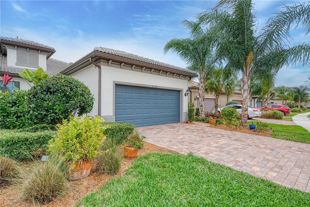 12241 Marsh Pointe Rd., Sarasota, FL 34238