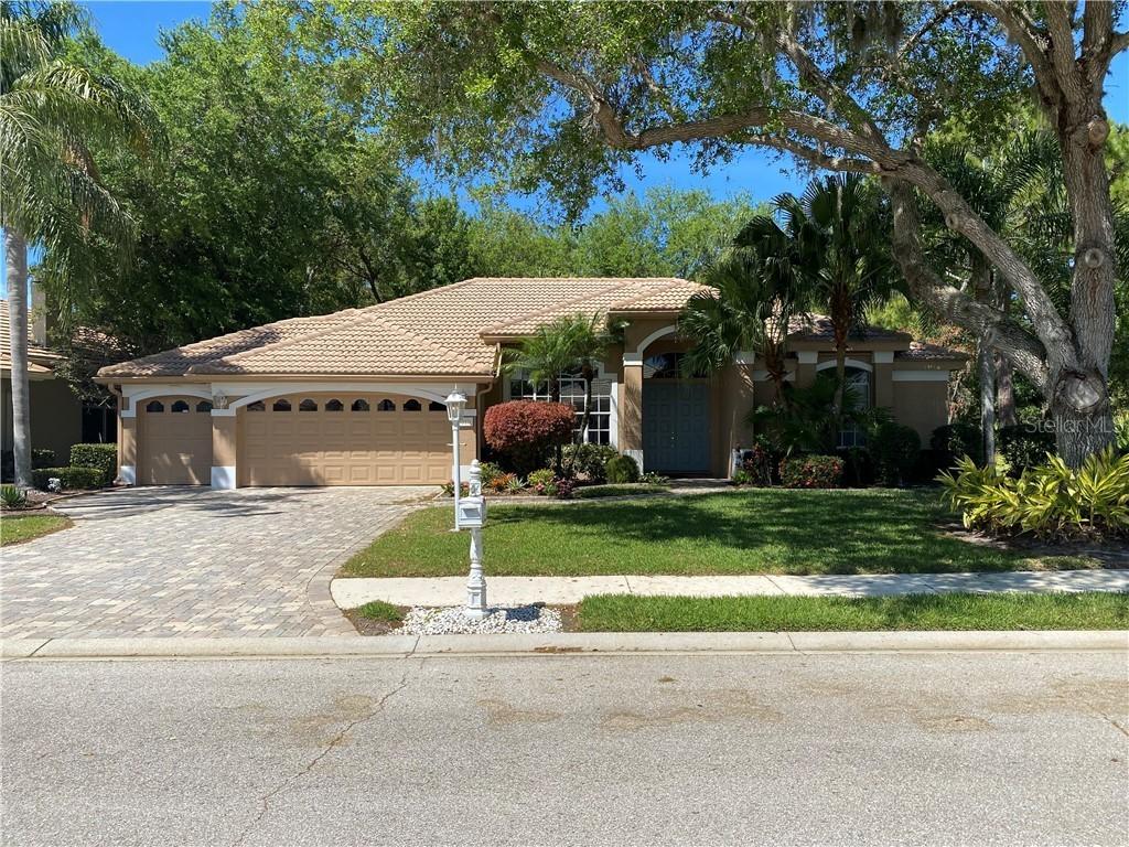 8010 Fairhaven Glen, University Park, FL 34201