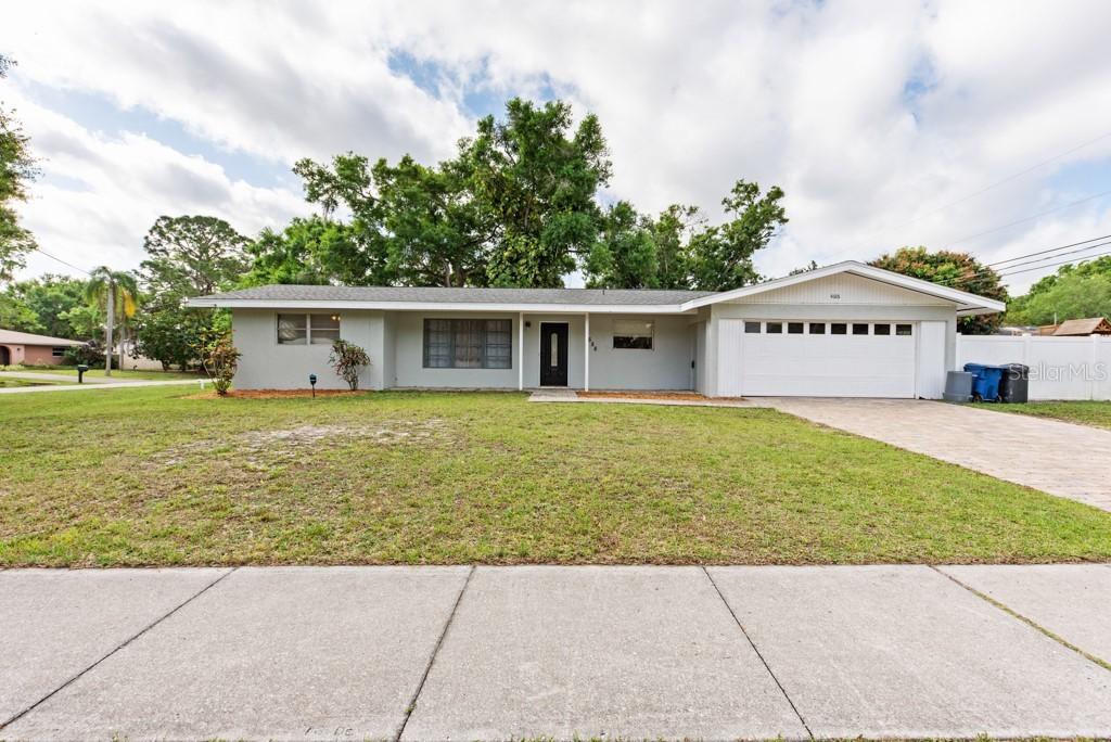 4688 Linwood St., Sarasota, FL 34232