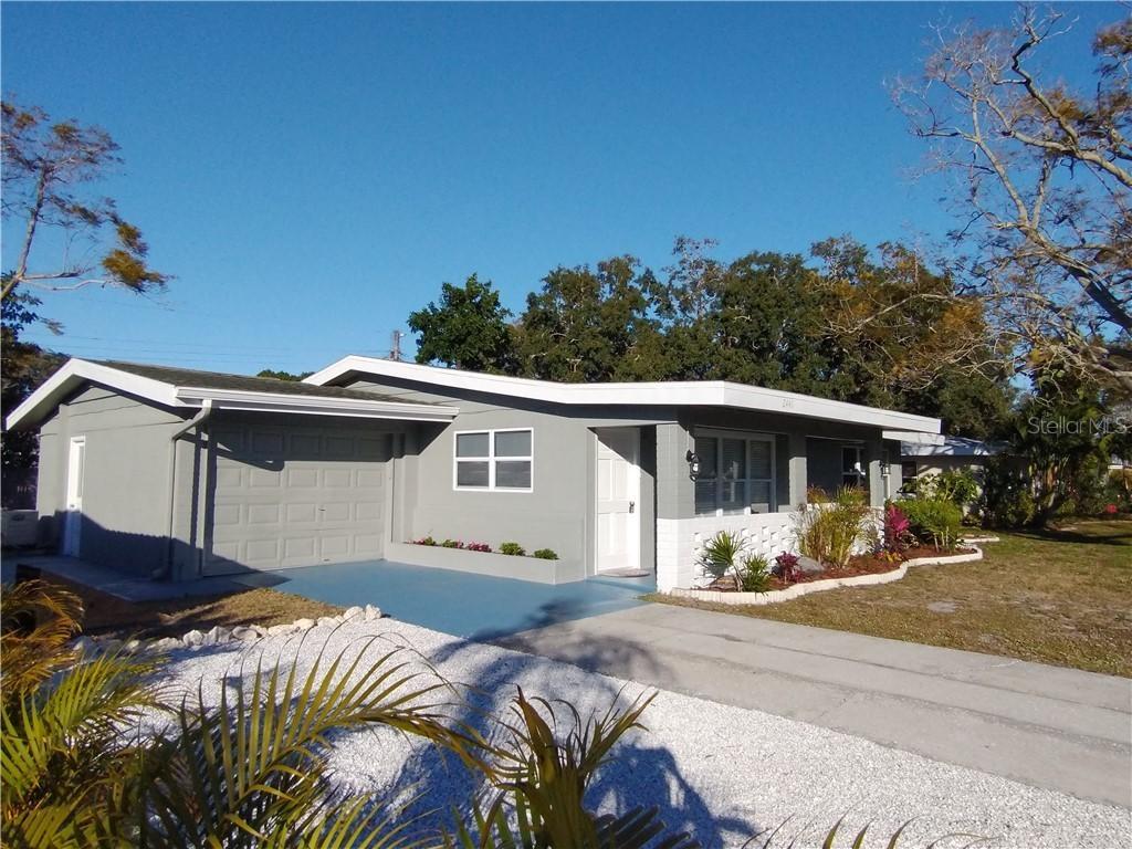 2441 Tulip St., Sarasota, FL 34239