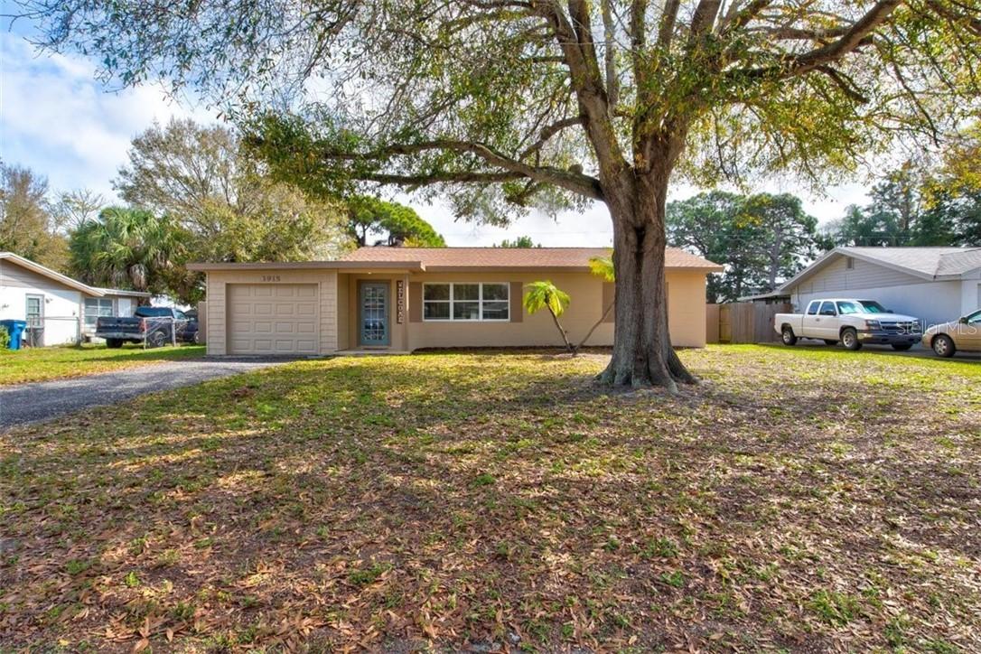 3915 25th St., Bradenton, FL 34205