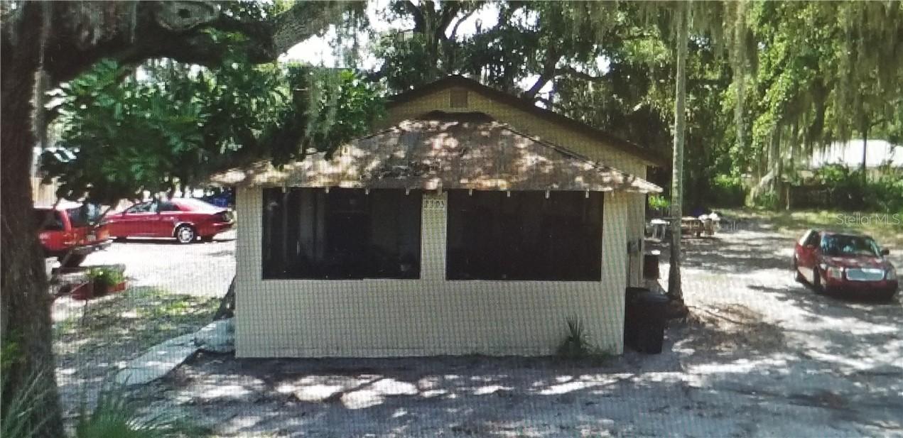 2305 2nd Ave., Palmetto, FL 34221