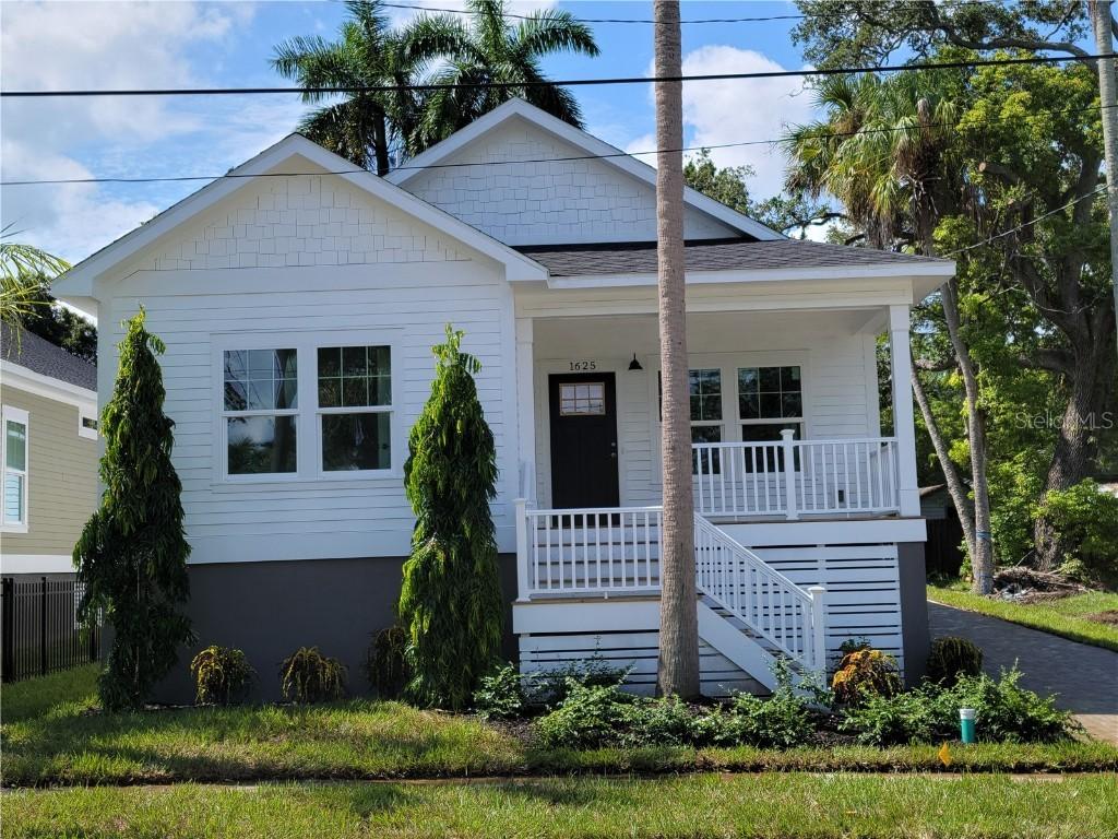 1625 8th Ave W Ave., Bradenton, FL 34205