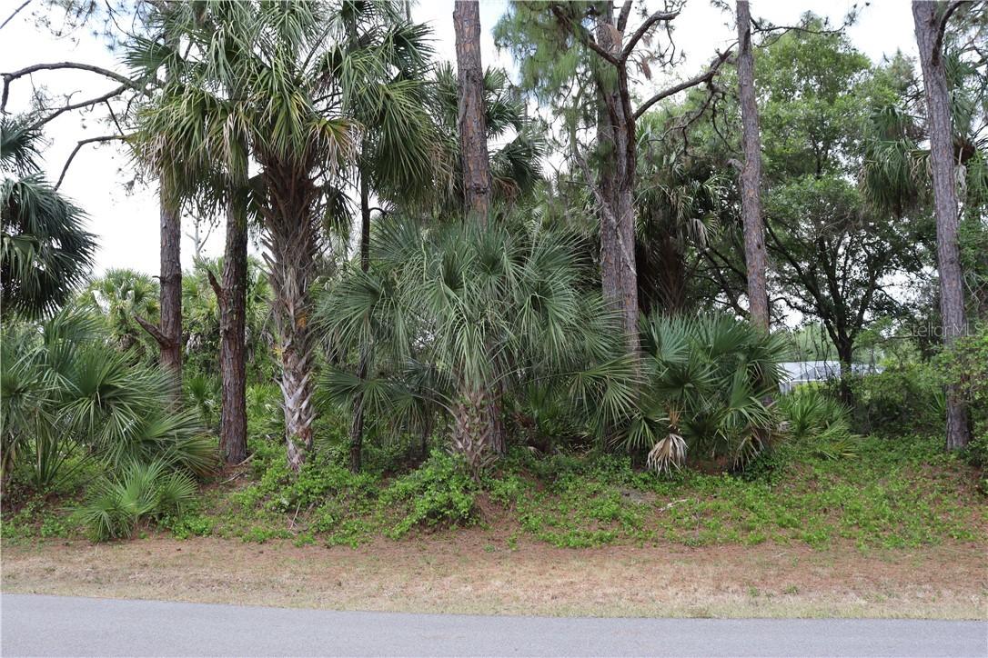 Emporia Ter., North Port, FL 34286