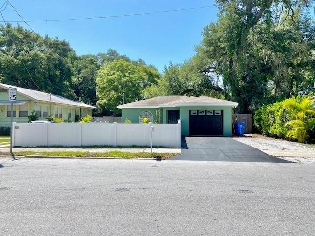 914 16th St., Bradenton, FL 34205