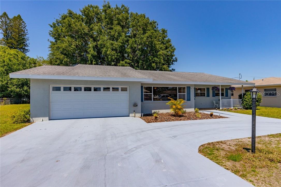 3804 17th Ave., Bradenton, FL 34205