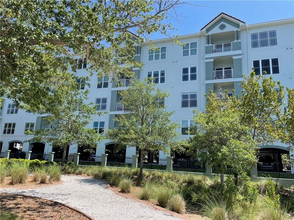 210 3rd St. #101, Bradenton, FL 34205