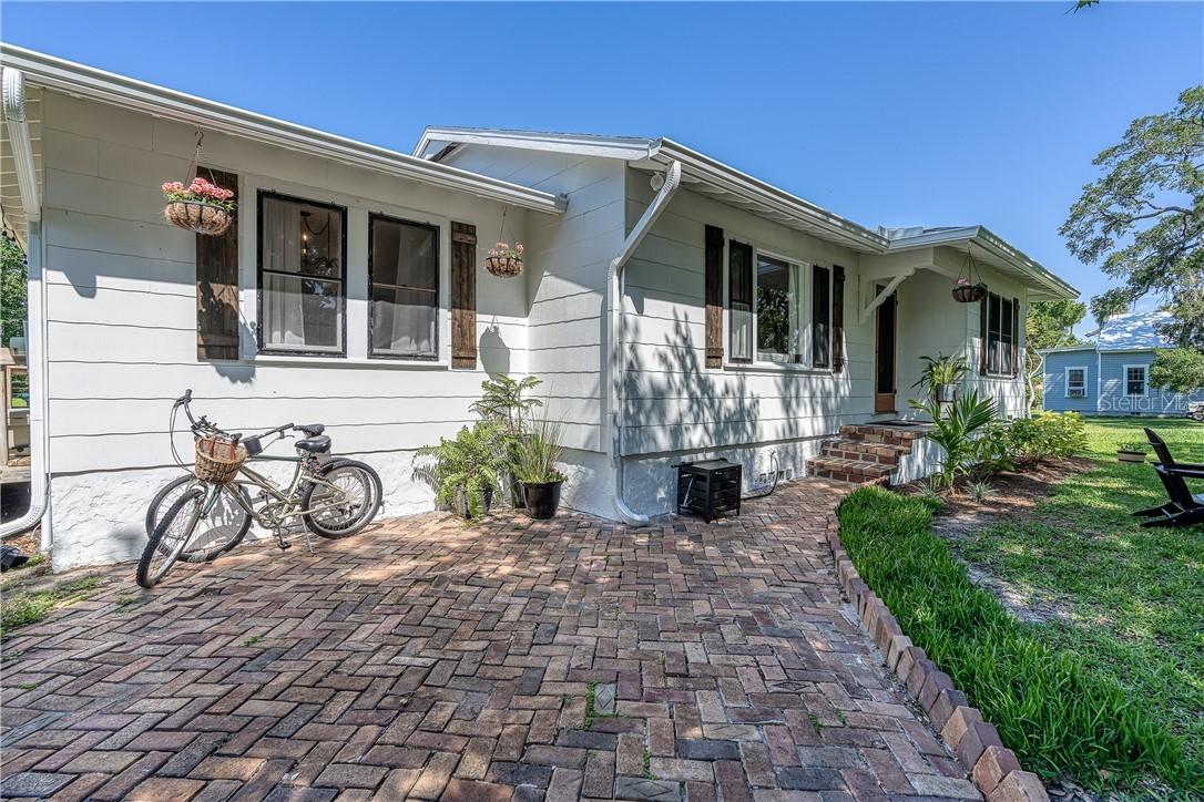 1721 14th Ave., Palmetto, FL 34221