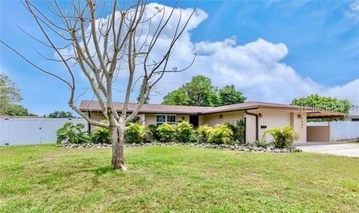 3805 17th Avenue Dr., Bradenton, FL 34205