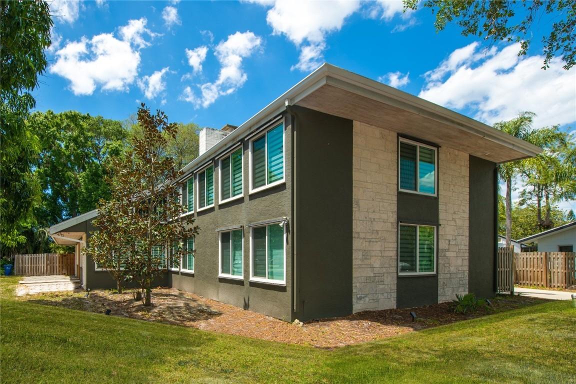 2873 Pinecrest St., Sarasota, FL 34239