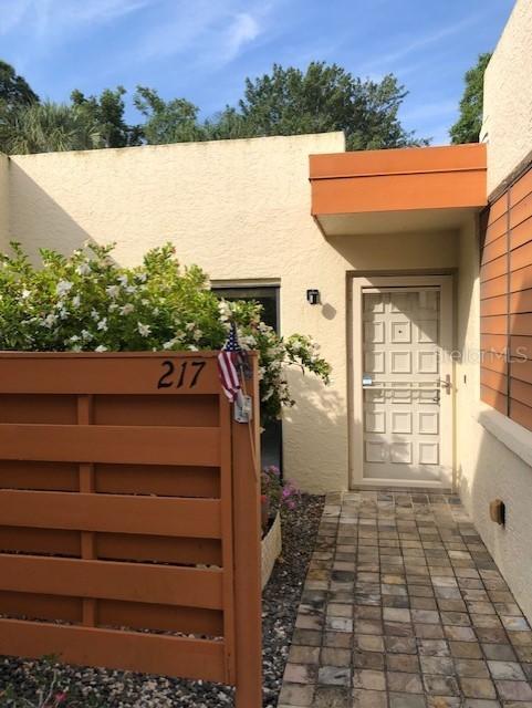 217 Pineneedle Dr., Bradenton, FL 34210