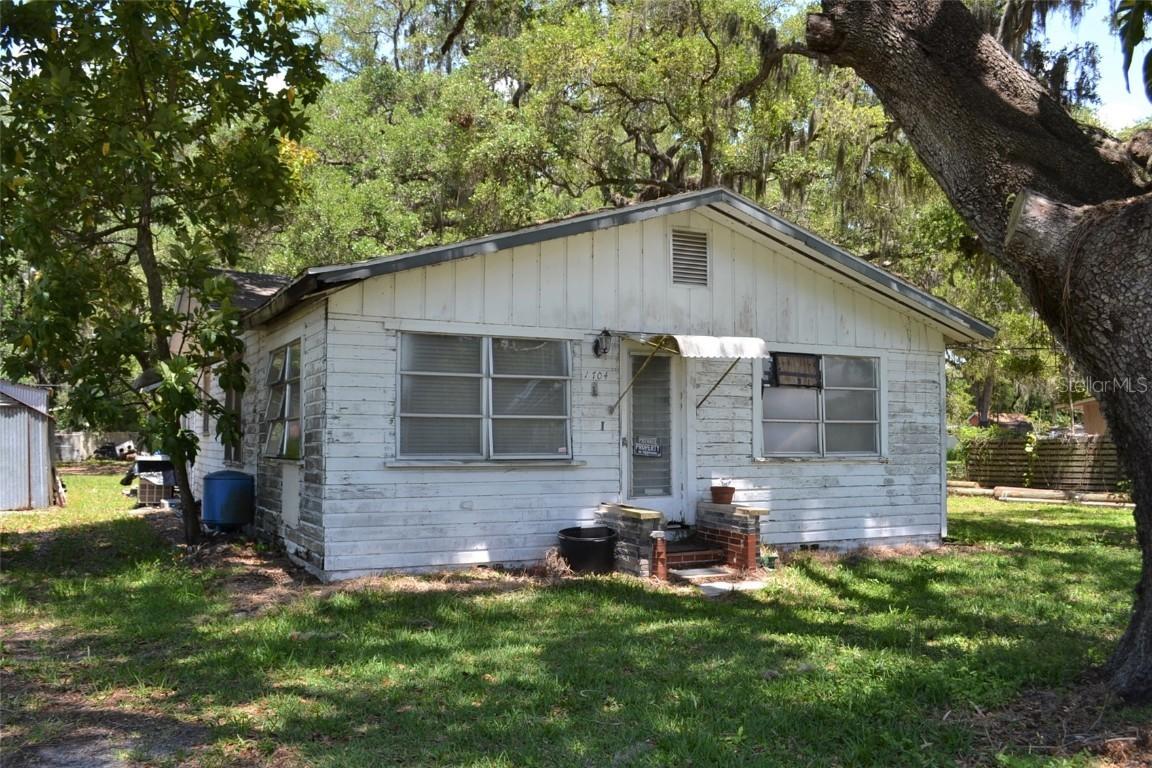 1704 61st St., Palmetto, FL 34221