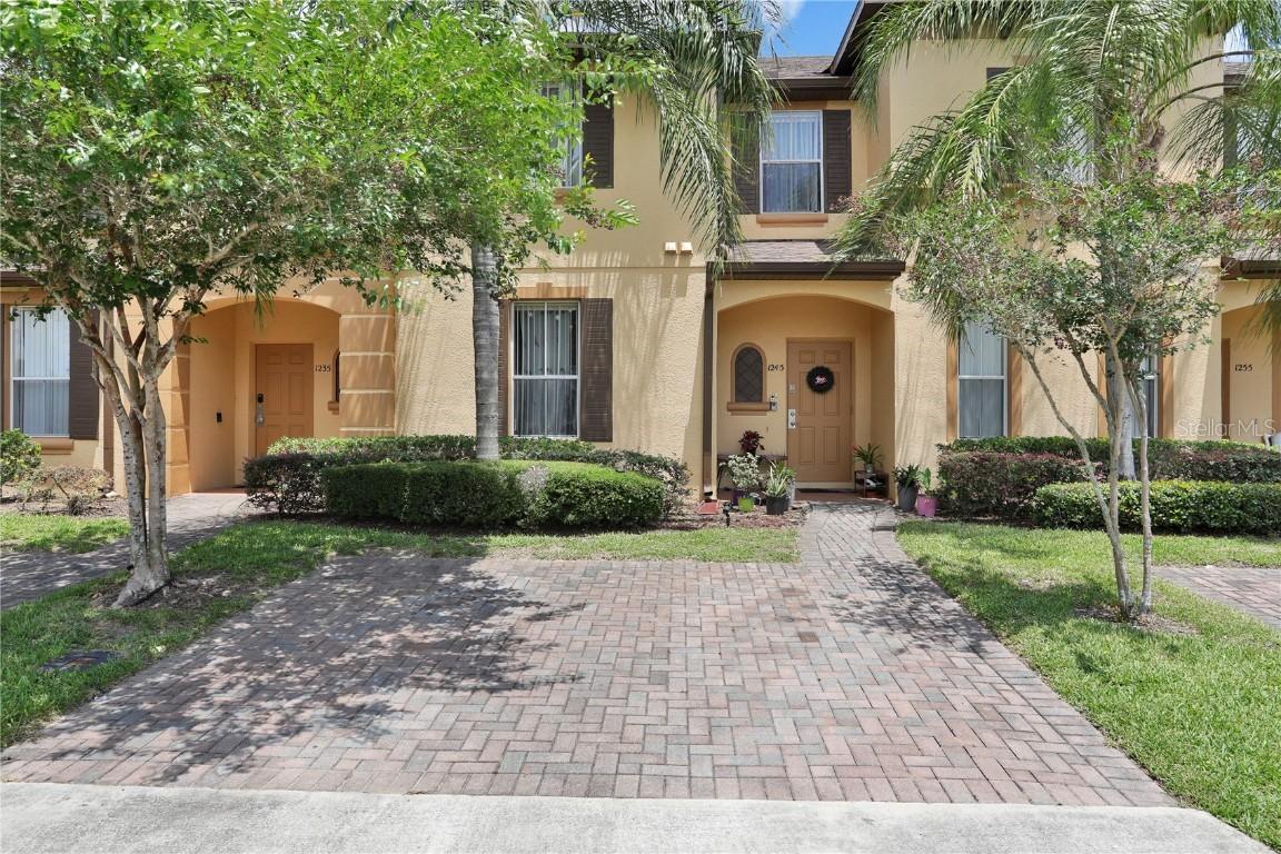 1245 Calabria Ave., Davenport, FL 33897