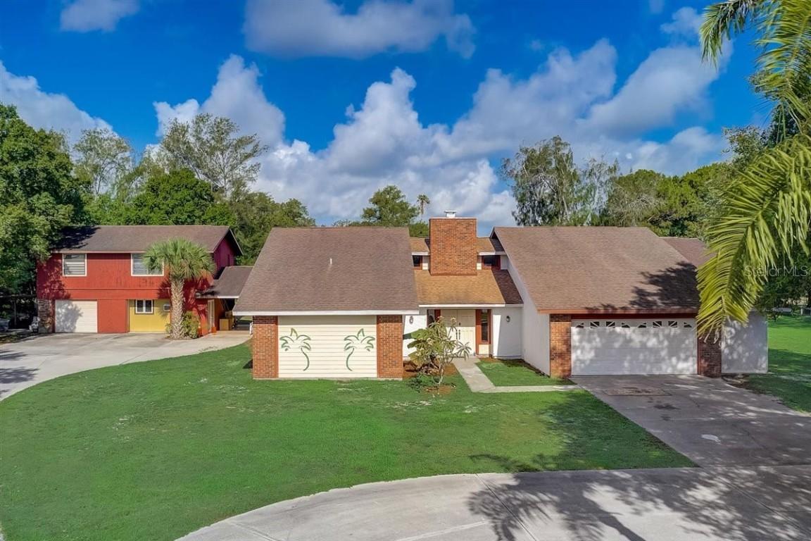 1305 Greenfield Cir., Venice, FL 34292