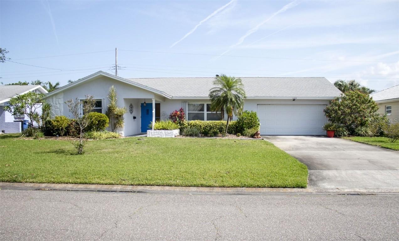 6899 14th Ave., St Petersburg, FL 33710