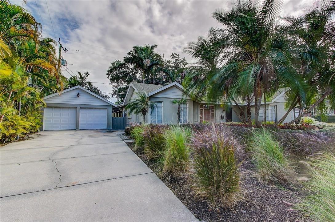 217 22nd St., Bradenton, FL 34205