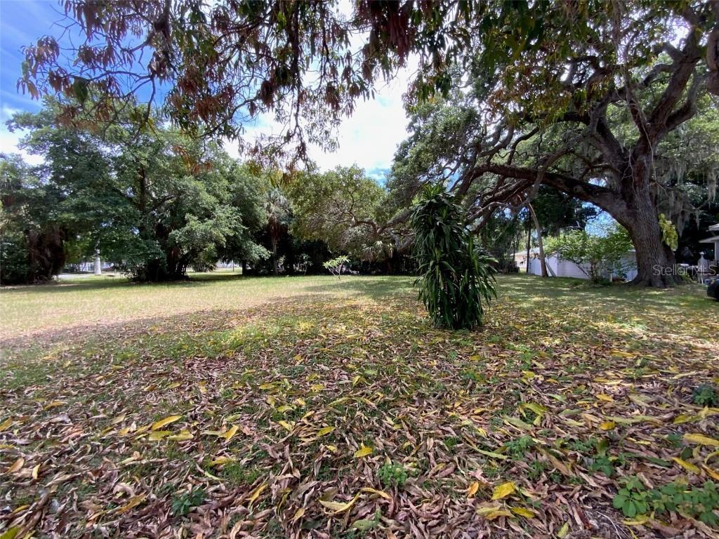 514 3rd Ave., Bradenton, FL 34208