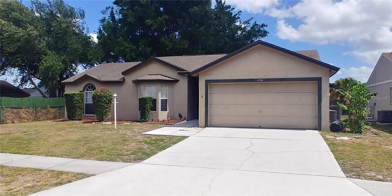 6104 65th Ct., Palmetto, FL 34221