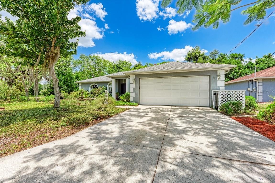 5325 24th Street Ct., Bradenton, FL 34203