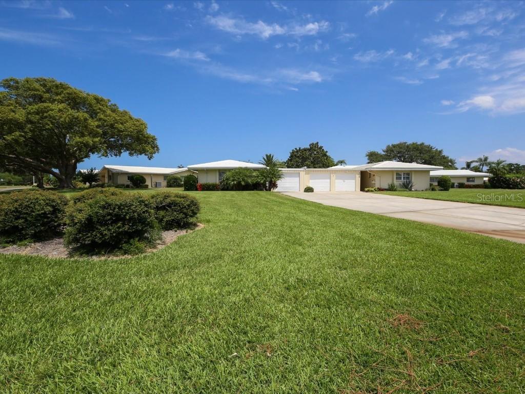 3430 Village Green Dr. #623, Sarasota, FL 34239