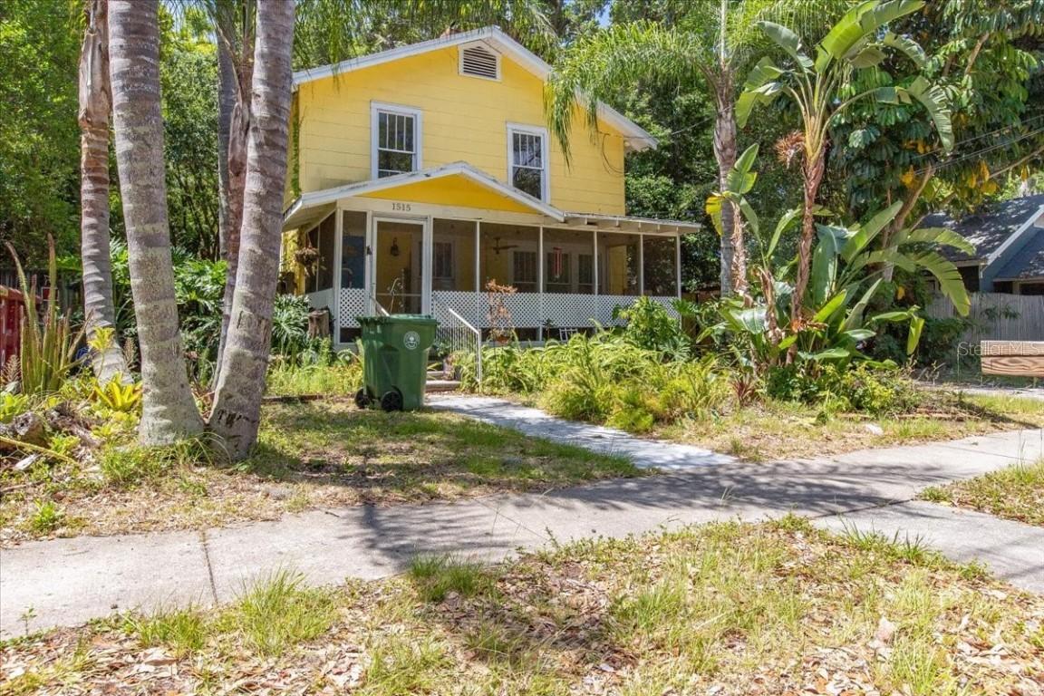 1515 10th Ave., Bradenton, FL 34205