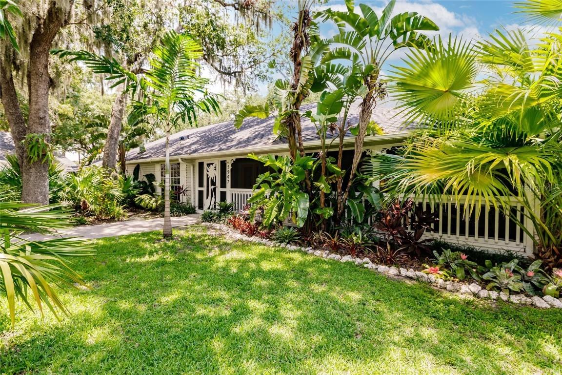 5907 22nd Avenue Dr., Palmetto, FL 34221