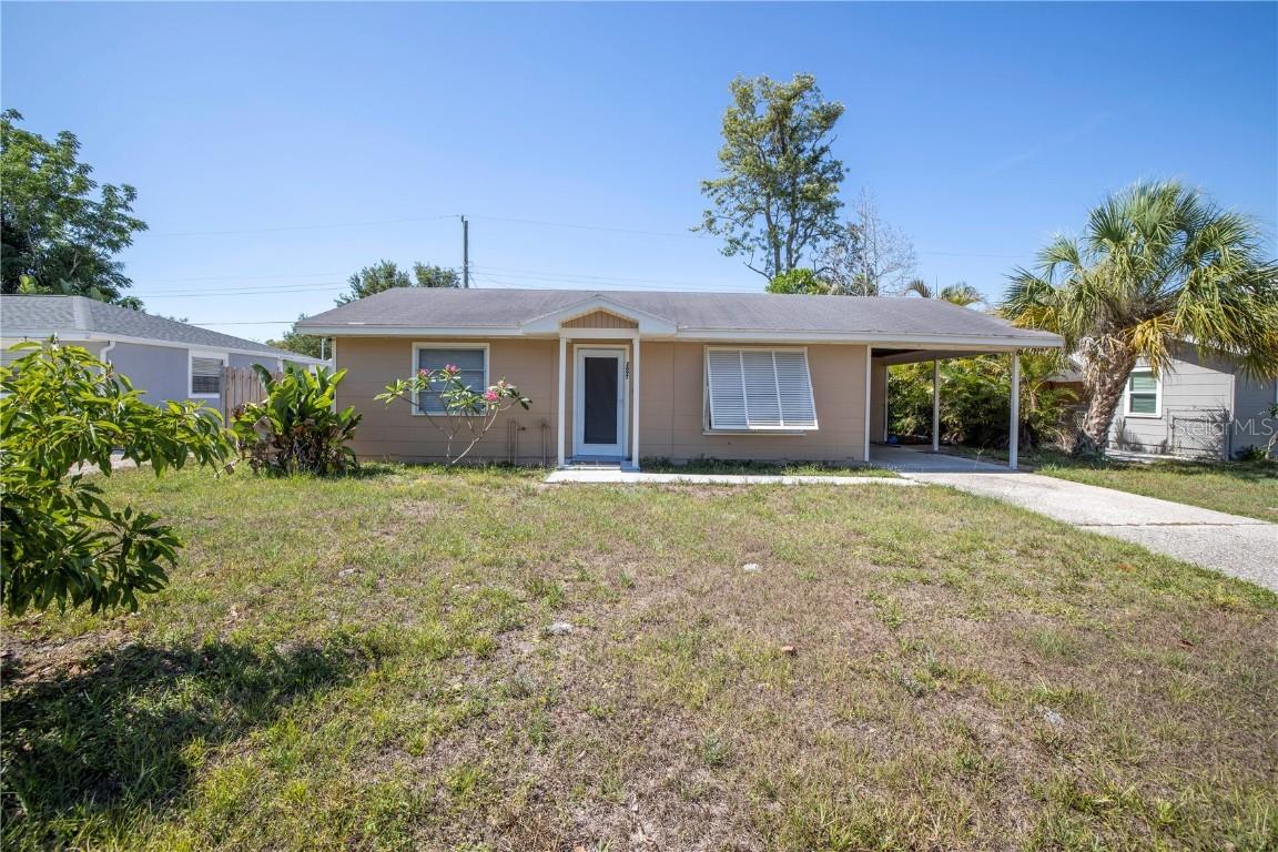 2897 Oak St., Sarasota, FL 34237