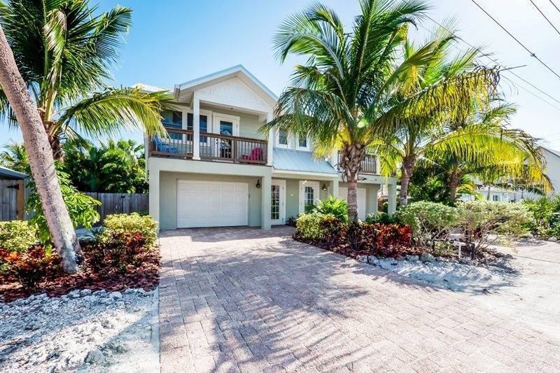 205 77th St. #B, Holmes Beach, FL 34217
