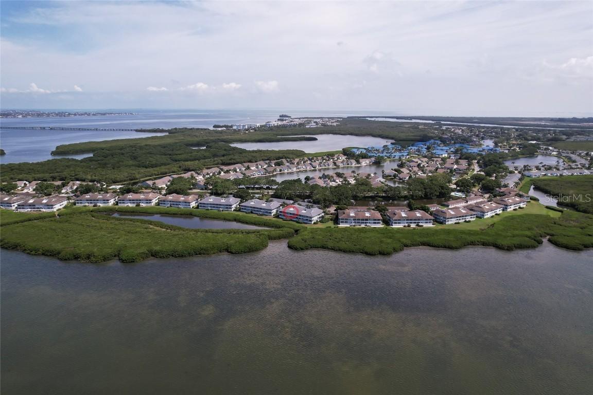 1211 Edgewater Cir., Bradenton, FL 34209