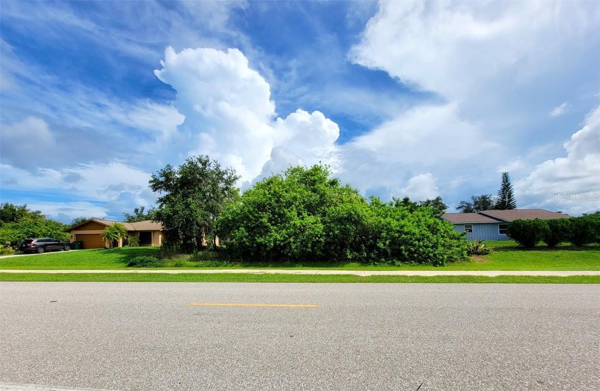 10452 Gulfstream Blvd., Englewood, FL 34224