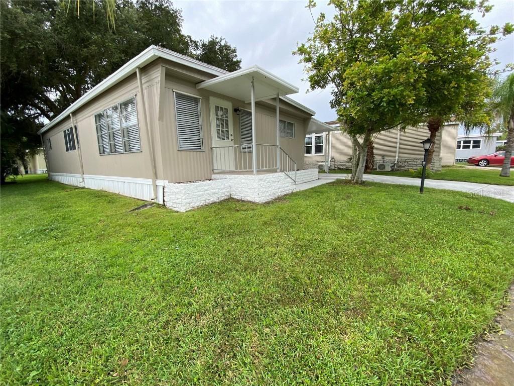 921 Faith Cir. #48, Bradenton, FL 34212