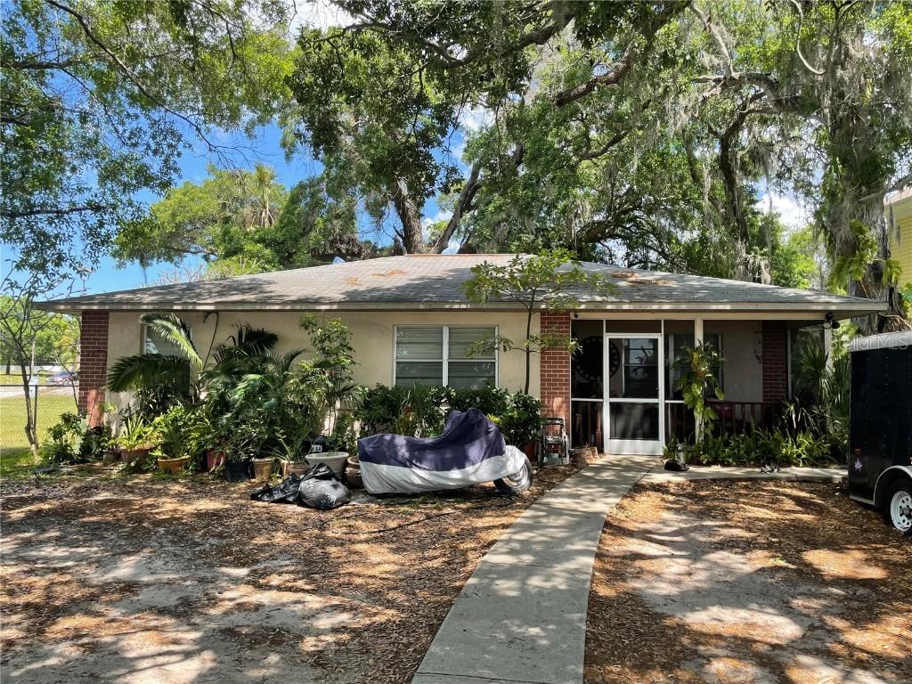712 Riverside Dr., Palmetto, FL 34221