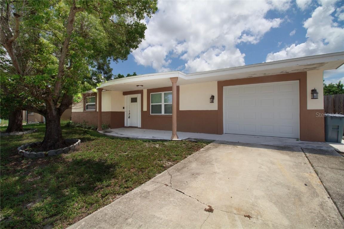 1018 Hilton Ln., Holiday, FL 34691