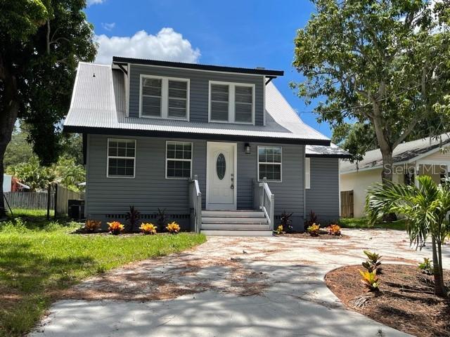 1310 21st St., Bradenton, FL 34205