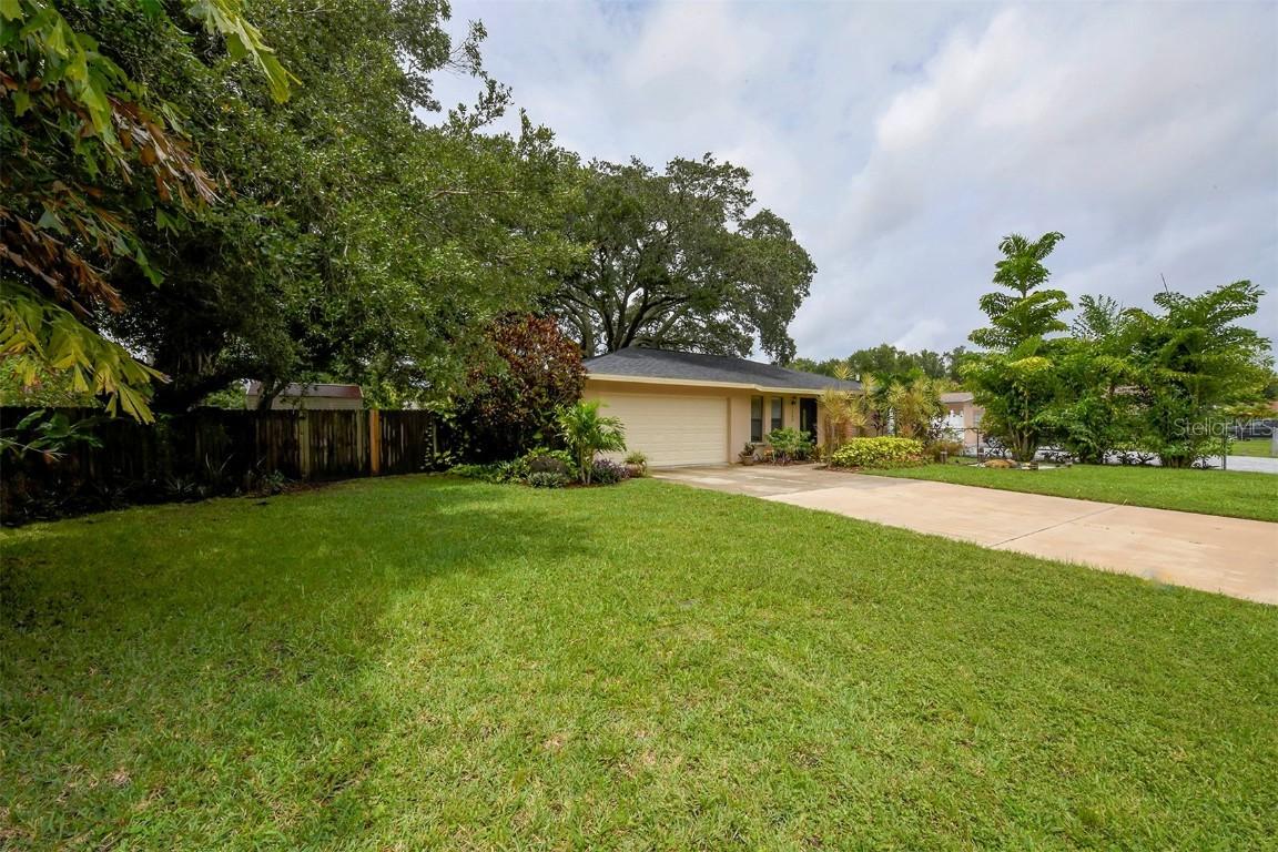 1207 Tarpon Ave., Sarasota, FL 34237
