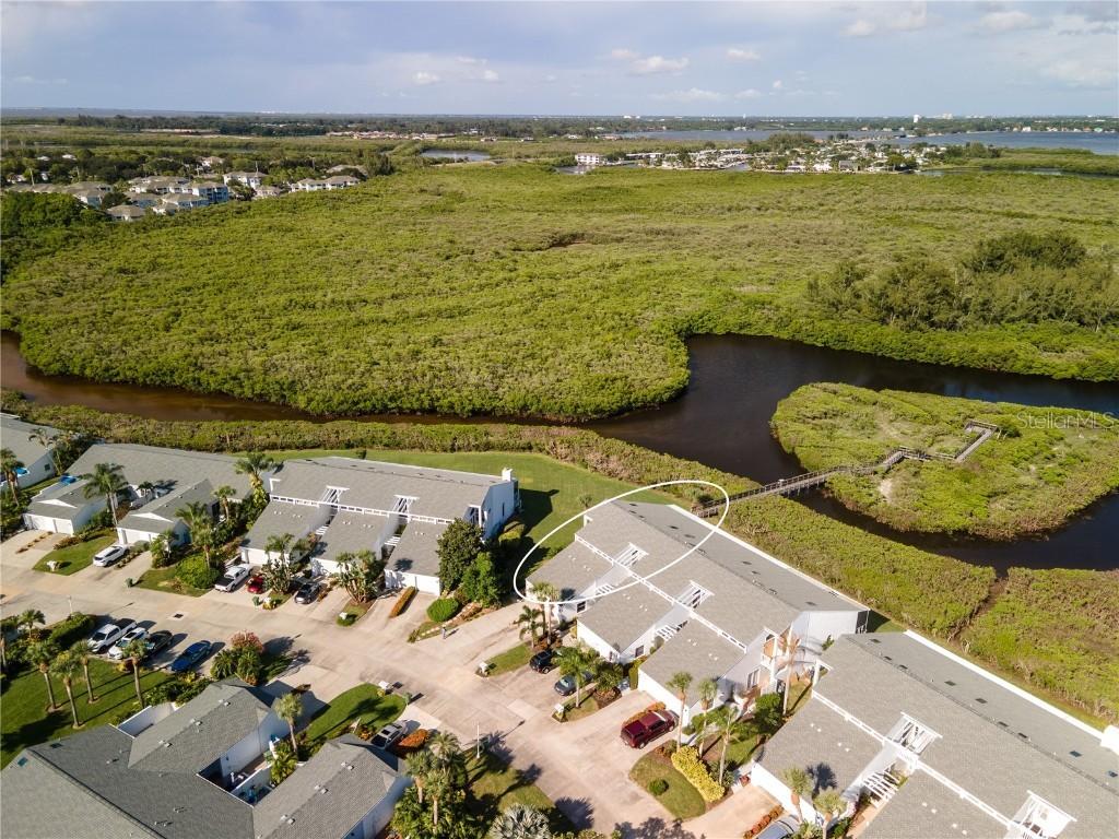 851 Waterside Ln., Bradenton, FL 34209