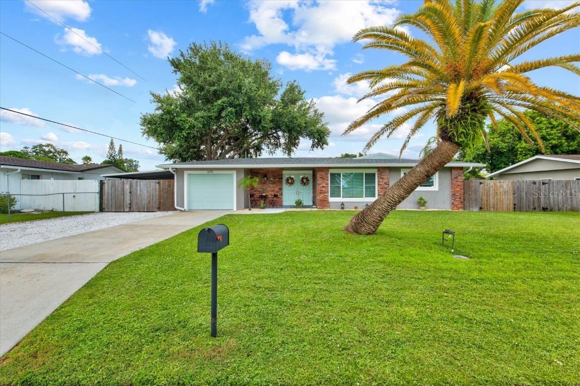 3215 Eagle St., Sarasota, FL 34235