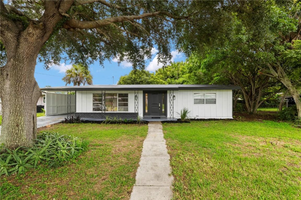 22323 Hernando Ave., Port Charlotte, FL 33952