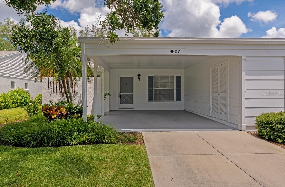 9507 Kingston Dr., Bradenton, FL 34210
