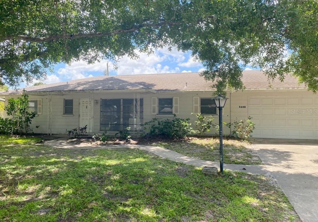 2402 Wisteria St., Sarasota, FL 34239