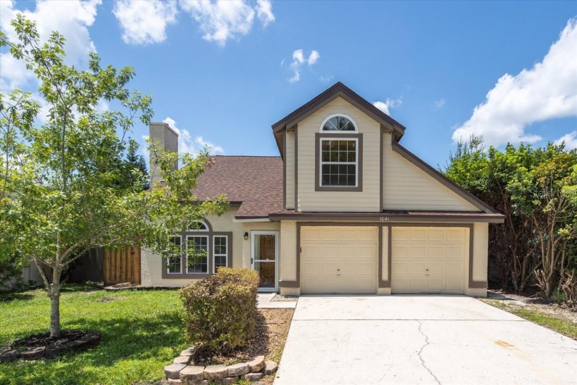1041 Burnett St., Oviedo, FL 32765