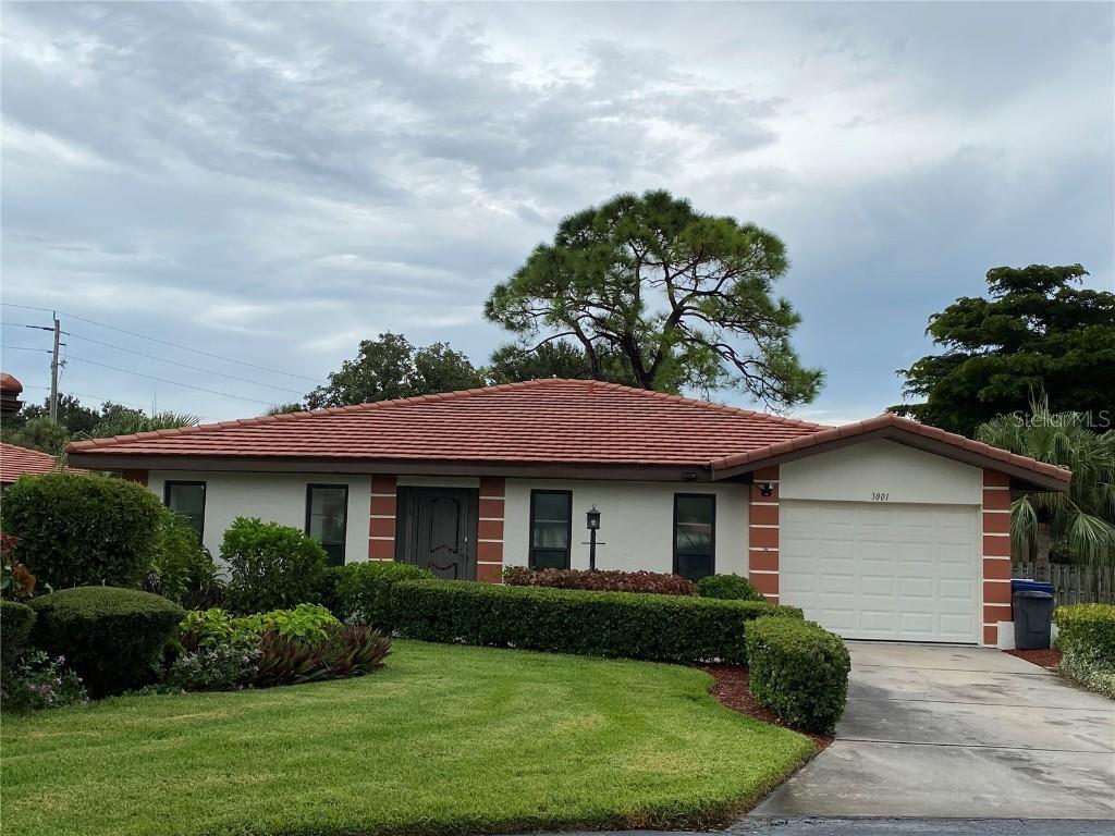 3001 Vivienda Blvd., Bradenton, FL 34207
