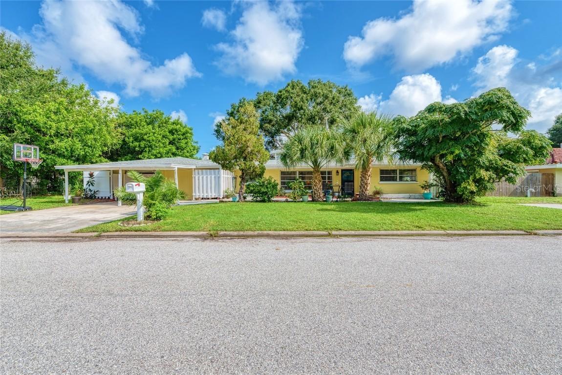 2515 Grove St., Sarasota, FL 34239