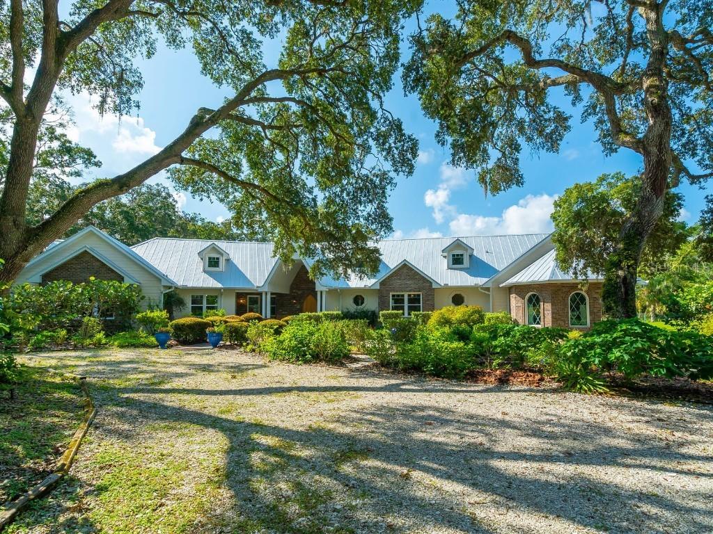 5912 13th Ave., Bradenton, FL 34208