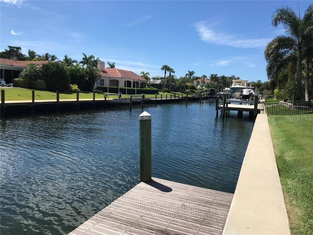 570 Putting Green Ln., Longboat Key, FL 34228