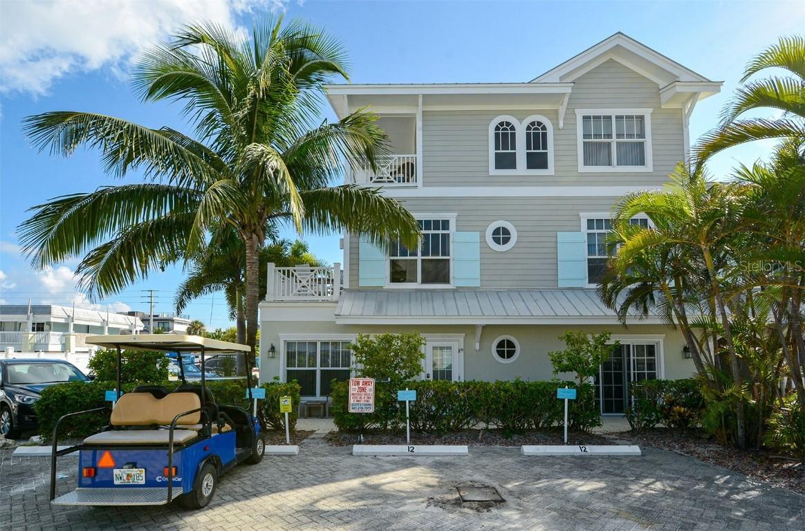 103 66th St. #10, Holmes Beach, FL 34217