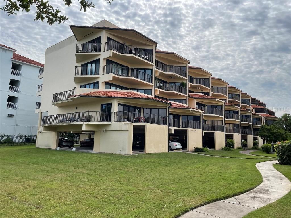 204 3rd St. #302, Bradenton, FL 34205