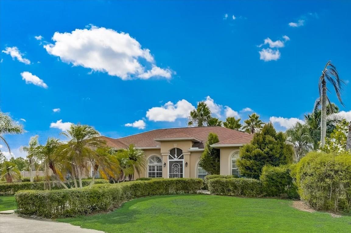 952 Bel Air Star Pkwy., Sarasota, FL 34240