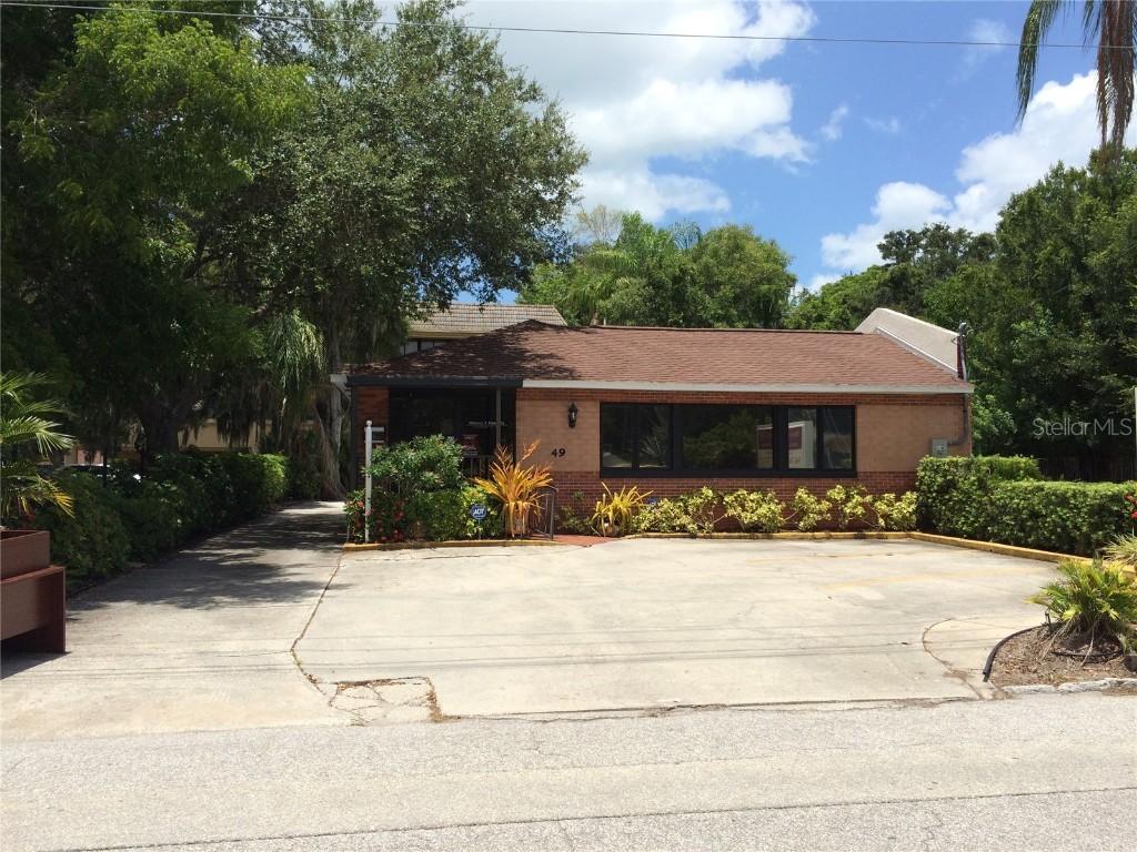 49 N East Ave., Sarasota, FL 34237